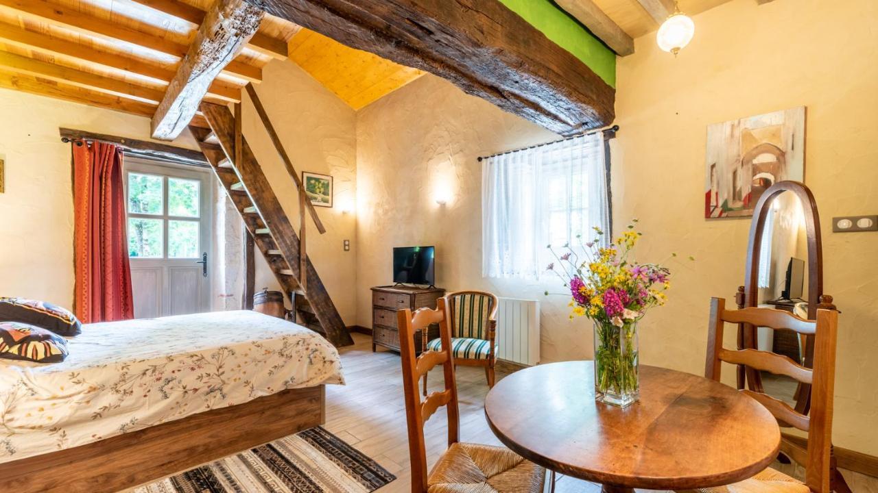 La Maison De Yuka Plieux Exterior foto