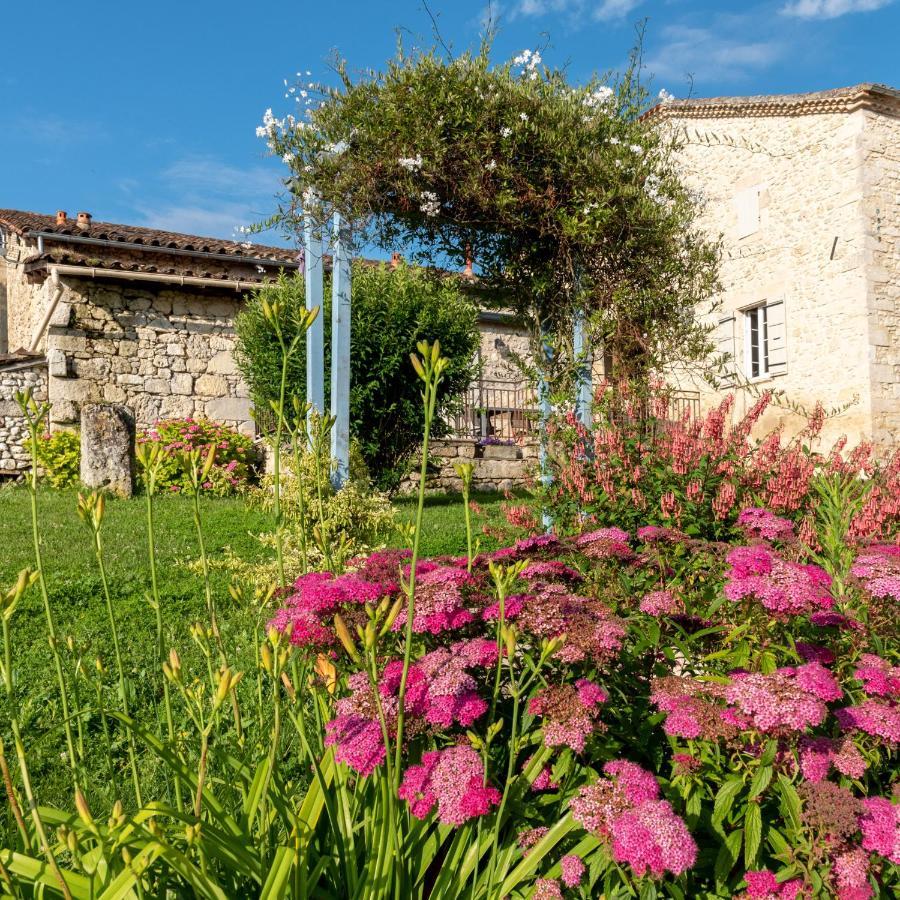 La Maison De Yuka Plieux Exterior foto