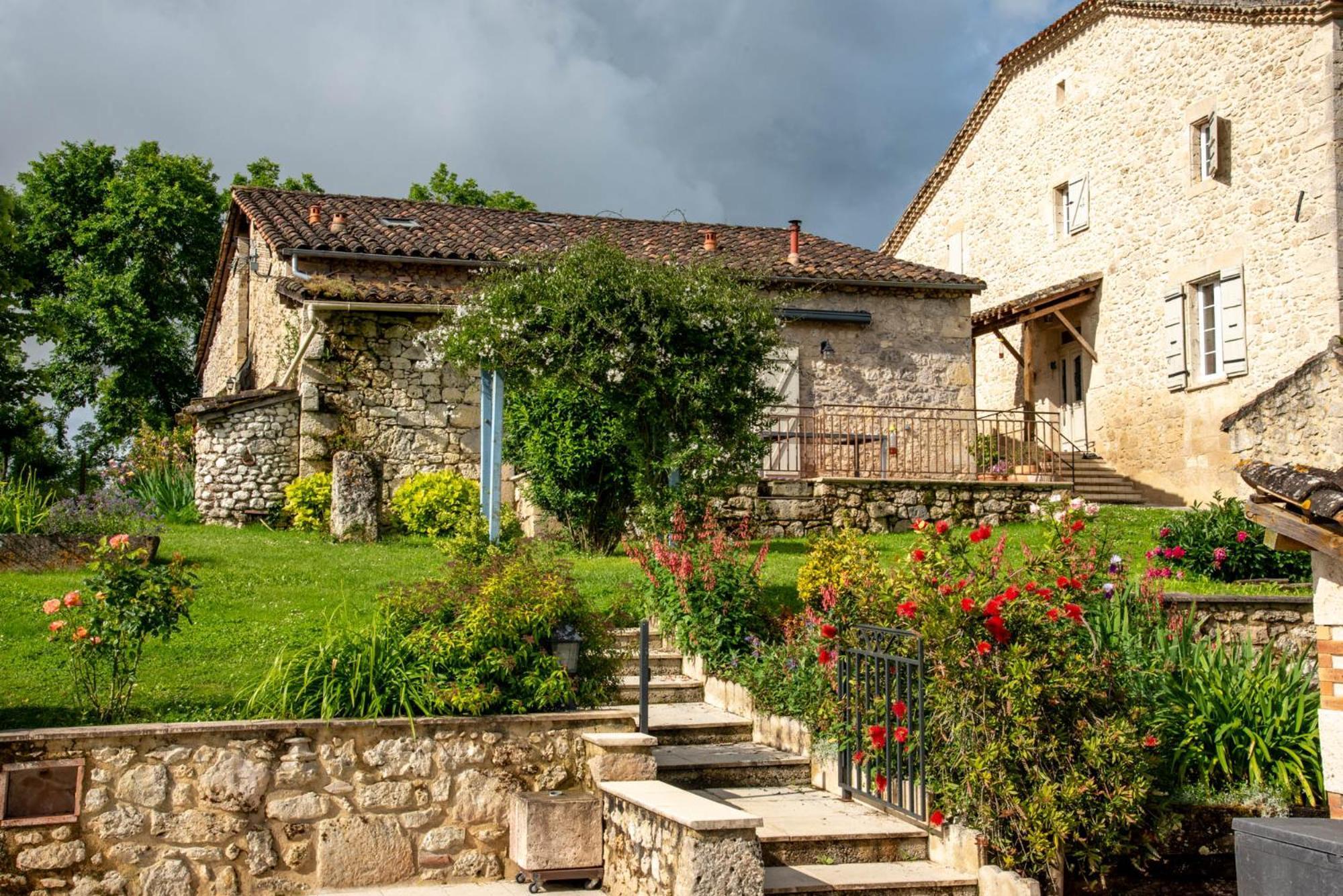 La Maison De Yuka Plieux Exterior foto